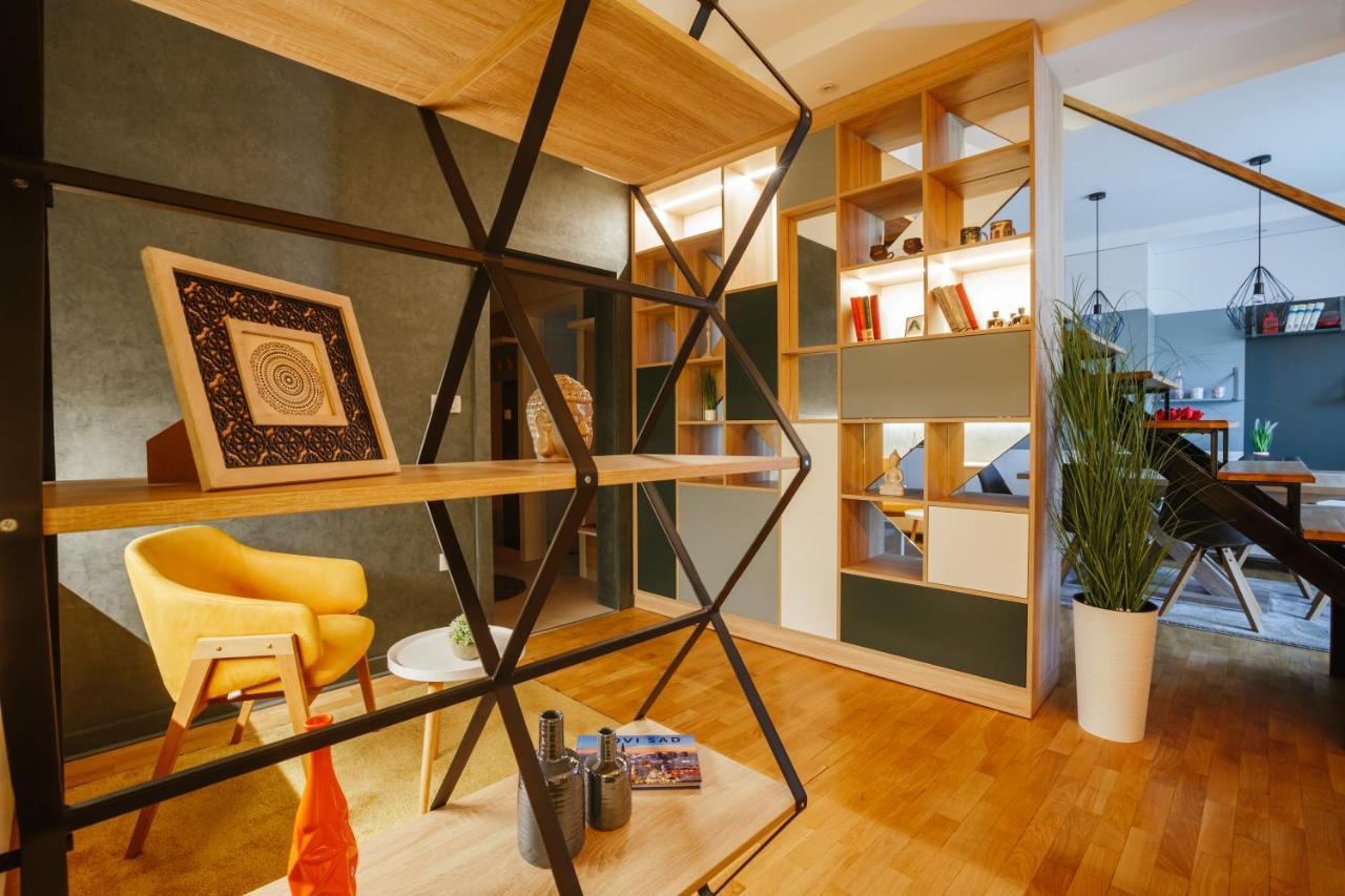 Apartment Duplex *